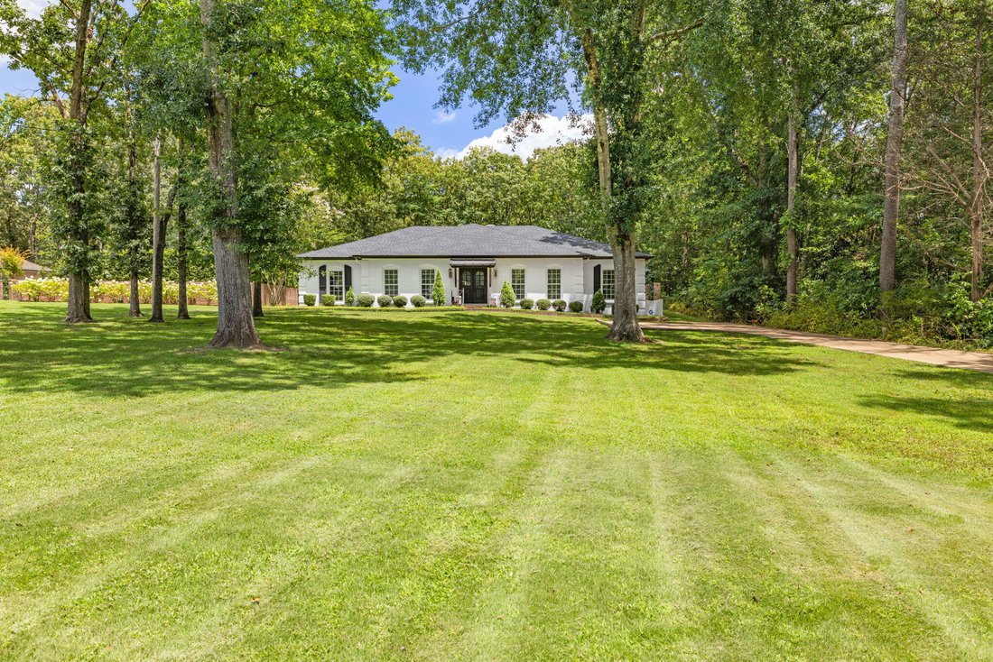 House in Tupelo, Mississippi, United States 1 - 18483940