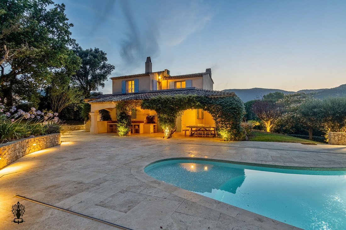 House in Le Plan-de-la-Tour, Provence-Alpes-Côte d'Azur, France 1 - 18485629