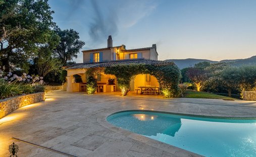 Haus in Le Plan-de-la-Tour, Provence-Alpes-Côte d'Azur, Frankreich 1