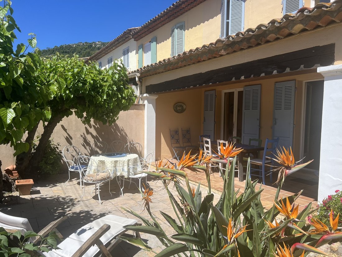 House in Le Plan-de-la-Tour, Provence-Alpes-Côte d'Azur, France 2 - 18483606