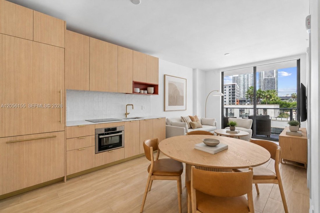 Condo in Miami, Florida, United States 2 - 18486719