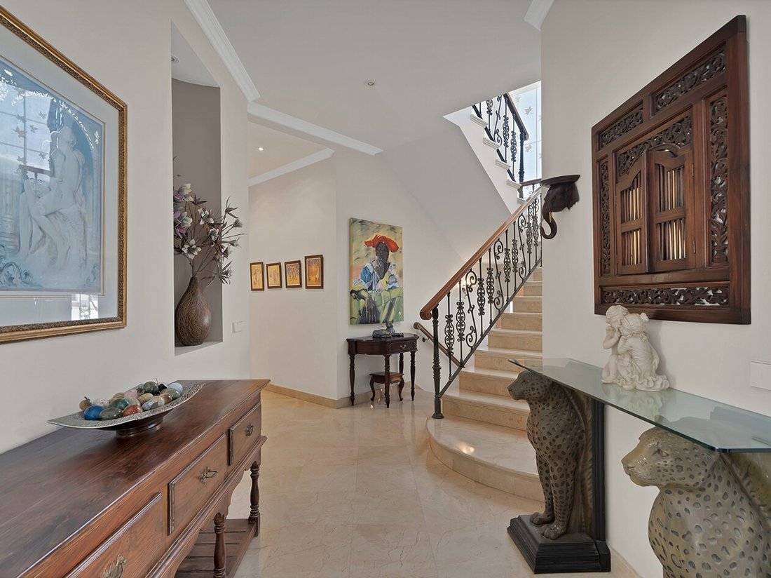 Villa in Nueva Andalucia, Marbella, Spain 5 - 18485964