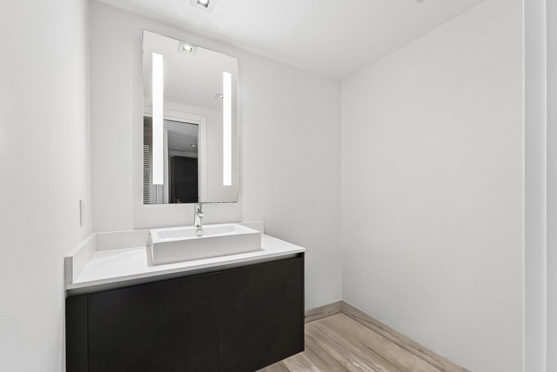 Condo in Miami, Florida, United States 5 - 18487719