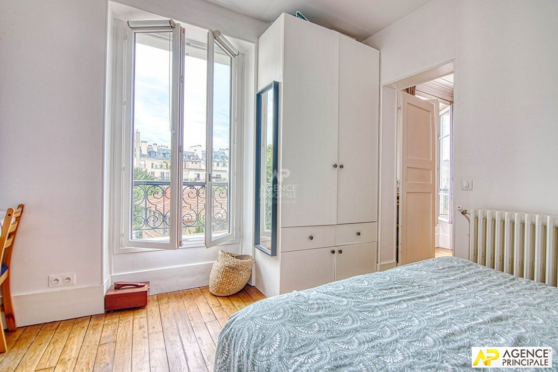 Apartment in Domaine National du Château, Versailles, France 5 - 18483583