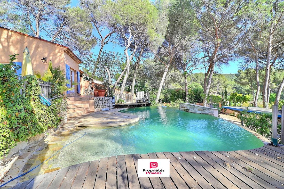 Villa in Ventabren, Provence-Alpes-Côte d'Azur, France 2 - 18484443