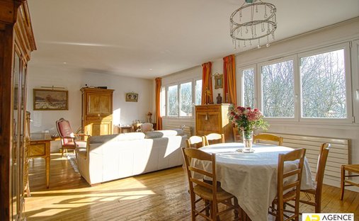Apartment in Domaine National du Château, Versailles, France 1