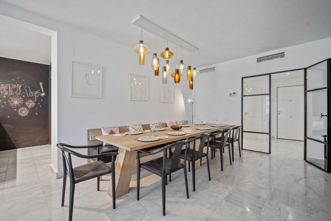 Apartment in San Pedro de Alcantara, Andalusia, Spain 5 - 18485314