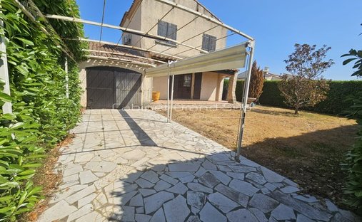 House in Centre Ville, Mauguio, France 1