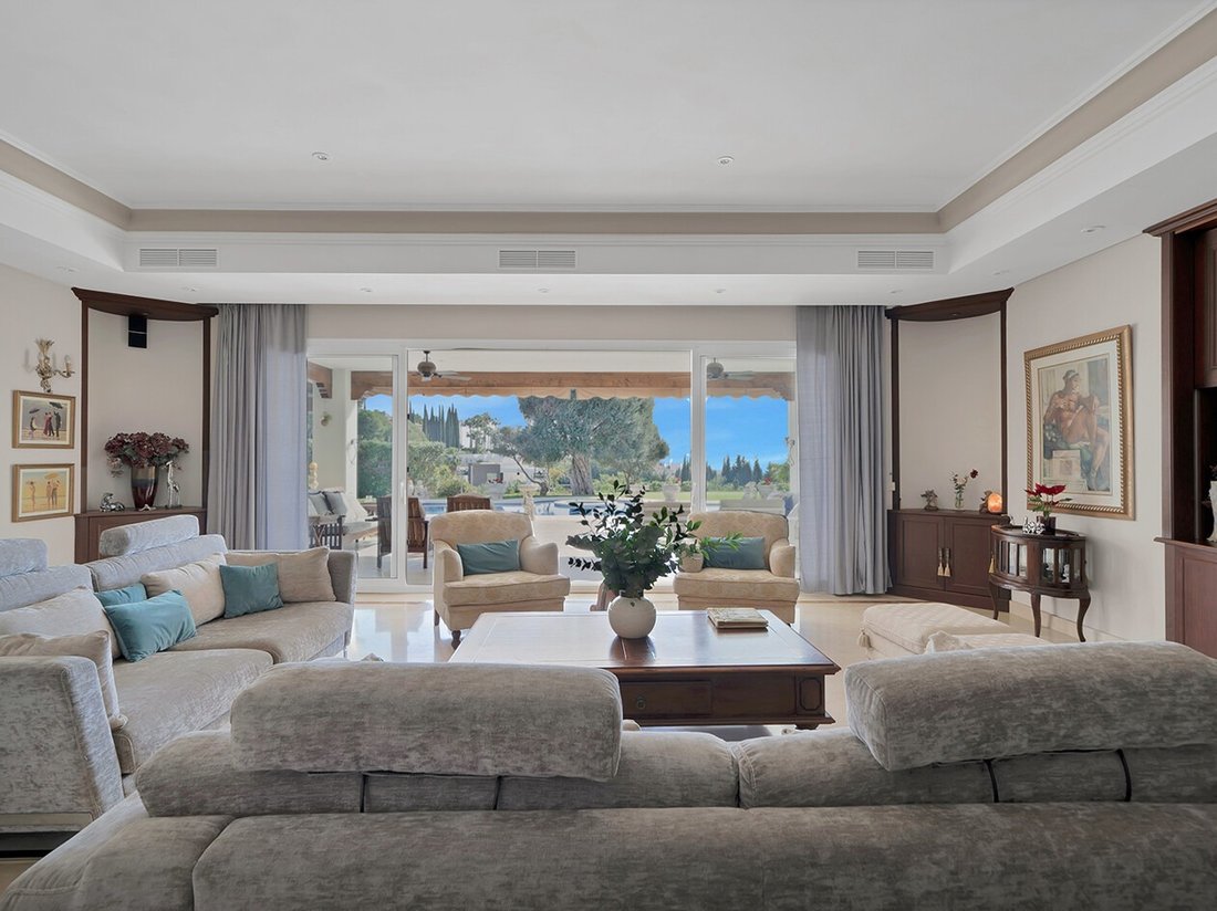 Villa in Nueva Andalucía, Marbella, Spanien 5 - 18485964