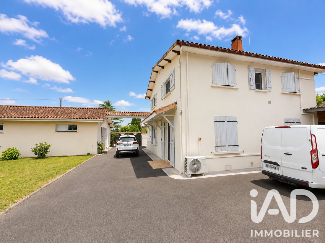 House in Libourne, Nouvelle-Aquitaine, France 1 - 18484877