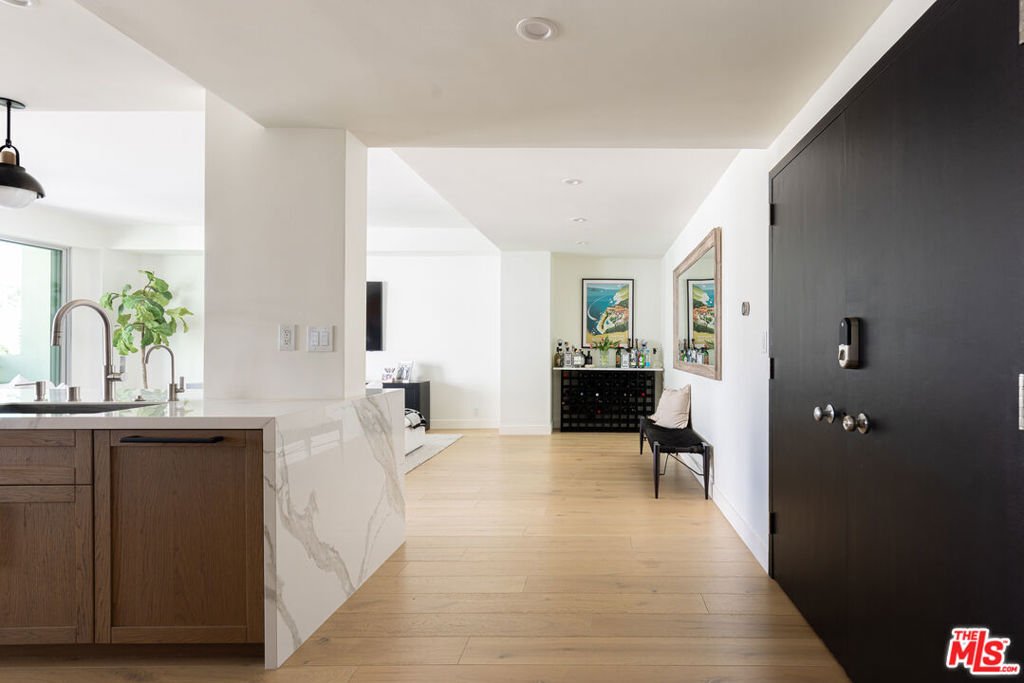 Condo in Los Angeles, California, United States 2 - 18223144