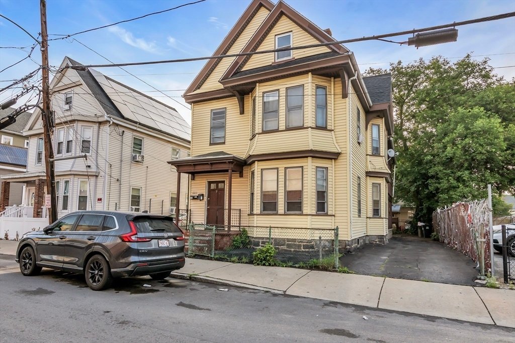 House in Lawrence, Massachusetts, United States 3 - 18486584
