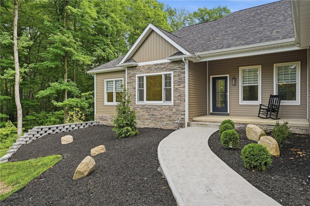 House in Neshannock Twp, Pennsylvania, United States 2 - 18488036
