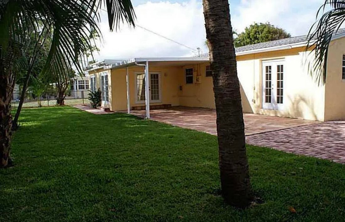 House in West Palm Beach, Florida, United States 3 - 18485694