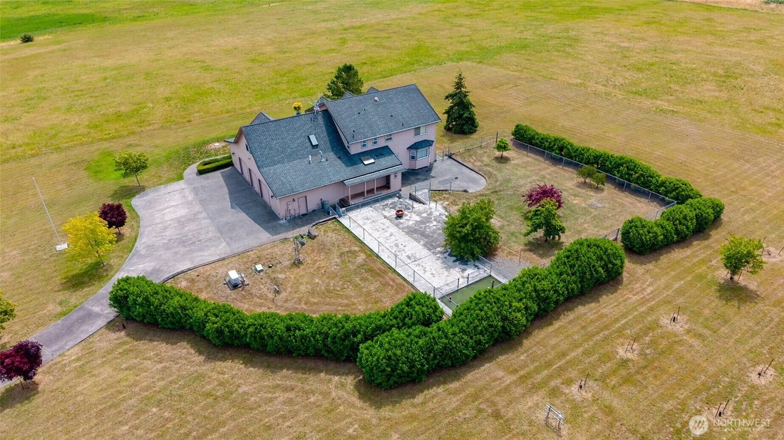 Coupeville, Washington, United States 4 - 18484973