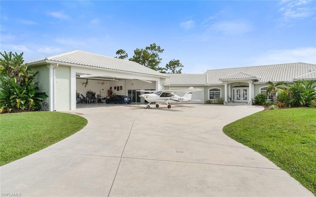 House in North Fort Myers, Florida, United States 1 - 18486108