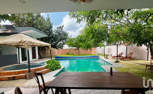 House in Acatlán de Juárez, Jalisco, Mexico 1