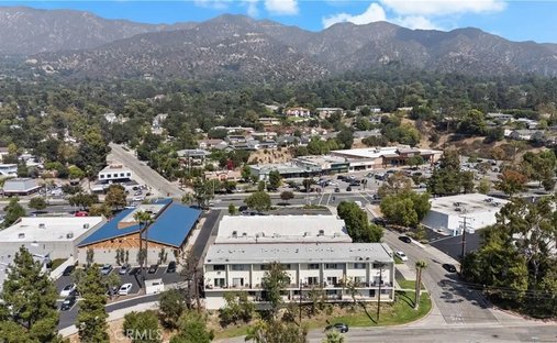 Apartment in La Cañada Flintridge, California, United States 1