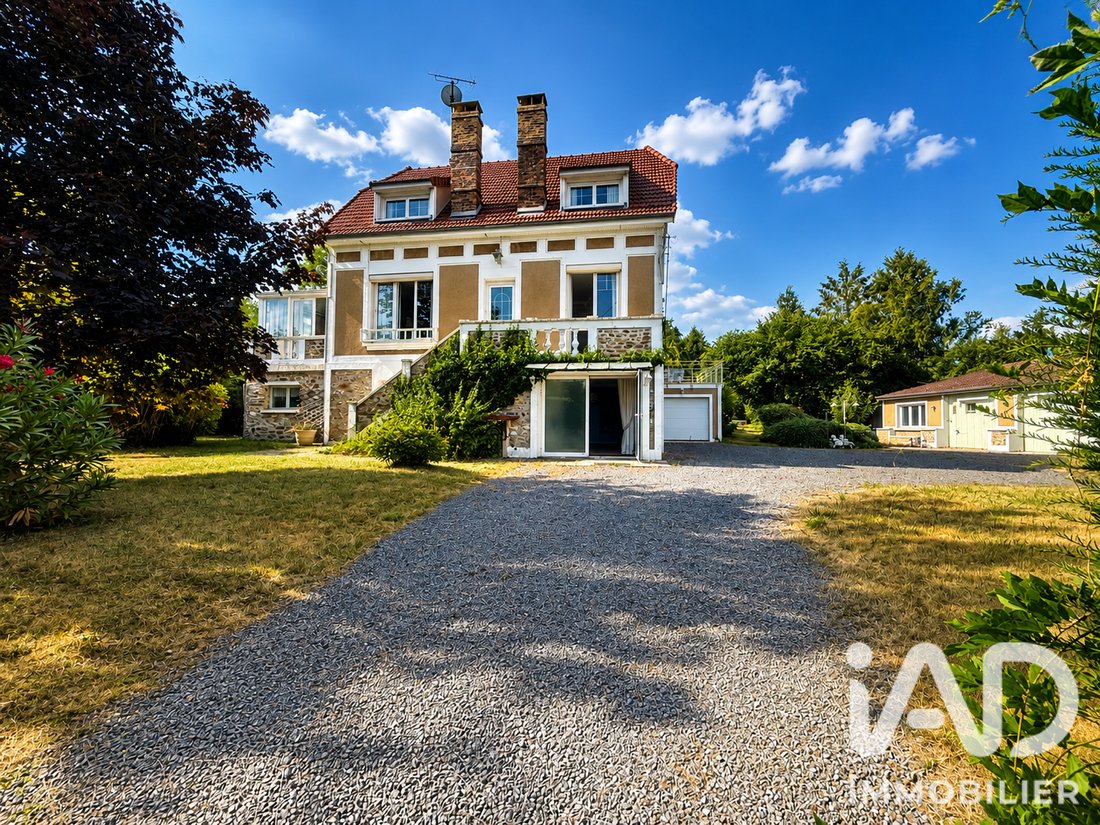 House in Boissy-le-Chatel, Ile-de-France, France 1 - 18484881
