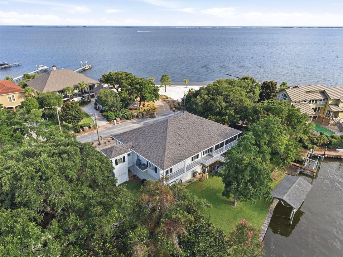 House in Gulf Breeze, Florida, United States 3 - 18483380