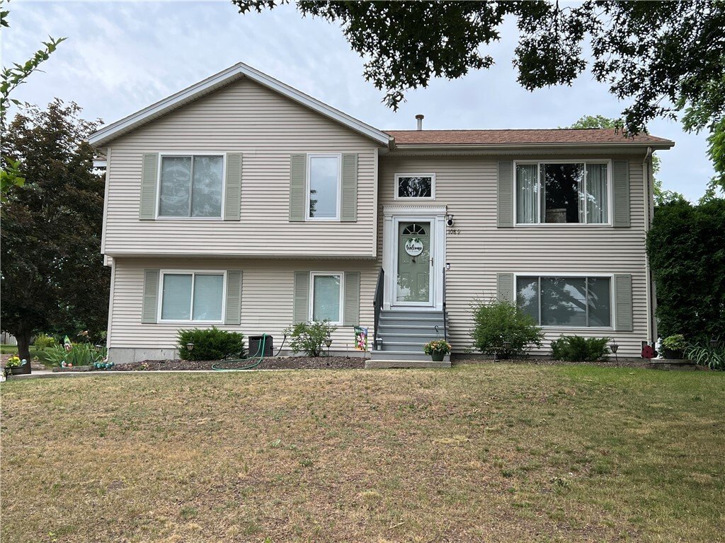 House in Warwick, Rhode Island, United States 1 - 18487896