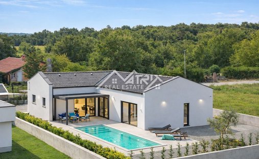 Haus in Poreč, Gespanschaft Istrien, Kroatien 1