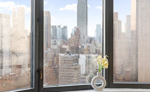 Condo in New York, New York, United States 1