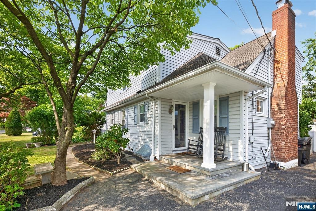 House in Dumont, New Jersey, United States 3 - 18272109