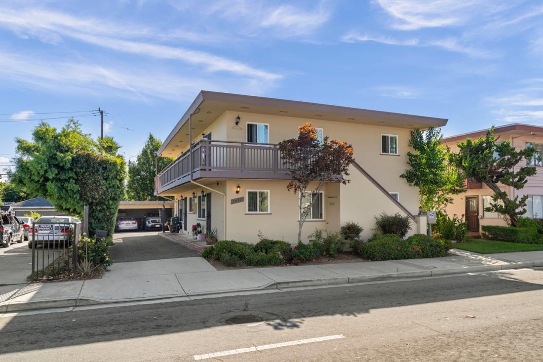 San Jose, California, United States 3 - 18485726