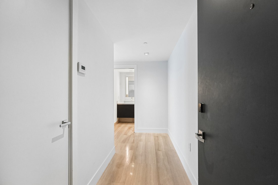 Condo in Miami, Florida, United States 4 - 18487719