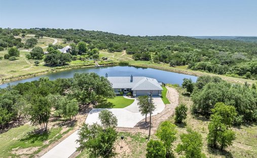 House in Bluff Dale, Texas, United States 1