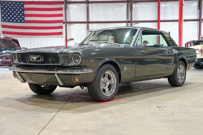 Coupe in Grand Rapids, United States 1 - 18488081