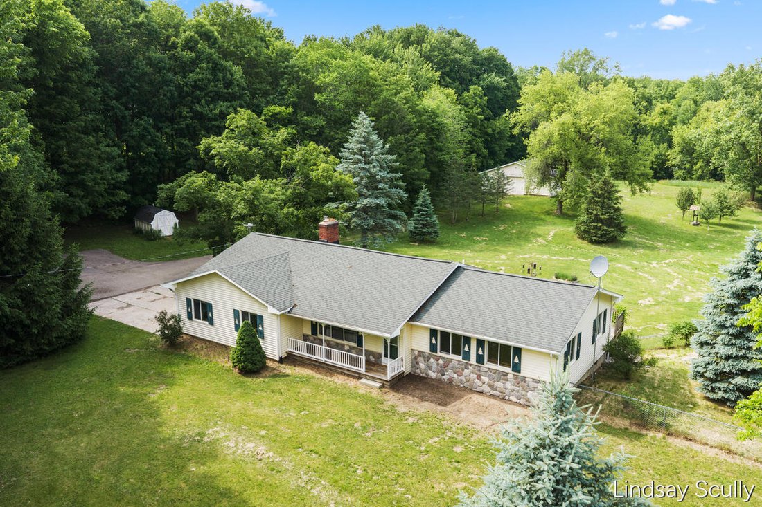 House in Byron Center, Michigan, United States 1 - 18482990