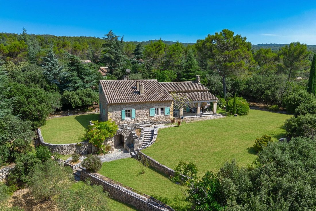 House in Cabrières-d'Avignon, Provence-Alpes-Côte d'Azur, France 2 - 16915962