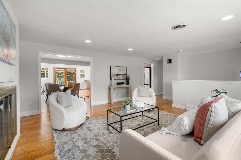 House in Newton, Massachusetts, United States 2 - 18483371
