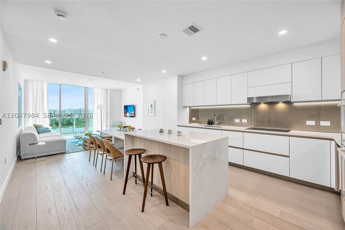 Condo in Bal Harbour, Florida, United States 3 - 18485424