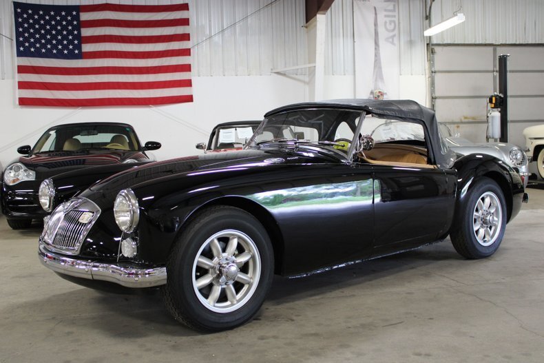 Cabriolet in Traverse City, United States 3 - 18488071