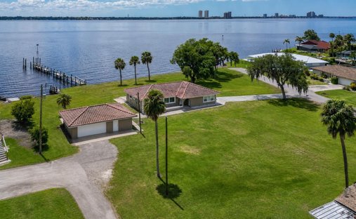 House in North Fort Myers, Florida, United States 1