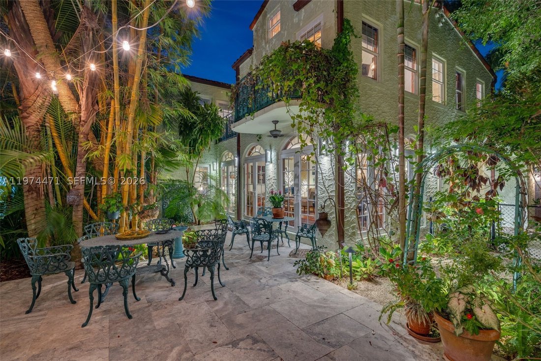 House in Miami, Florida, United States 2 - 17326304