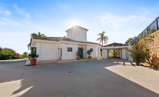 Villa in Nueva Andalucía, Marbella, Spanien 1
