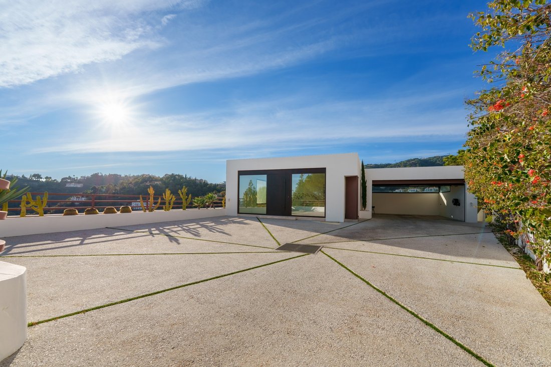 Villa in El Madroñal, Benahavis, Spain 4 - 18486661