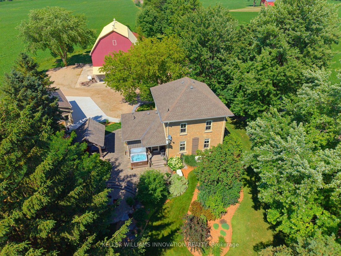Farm Ranch in North Perth, Ontario, Canada 2 - 18483409