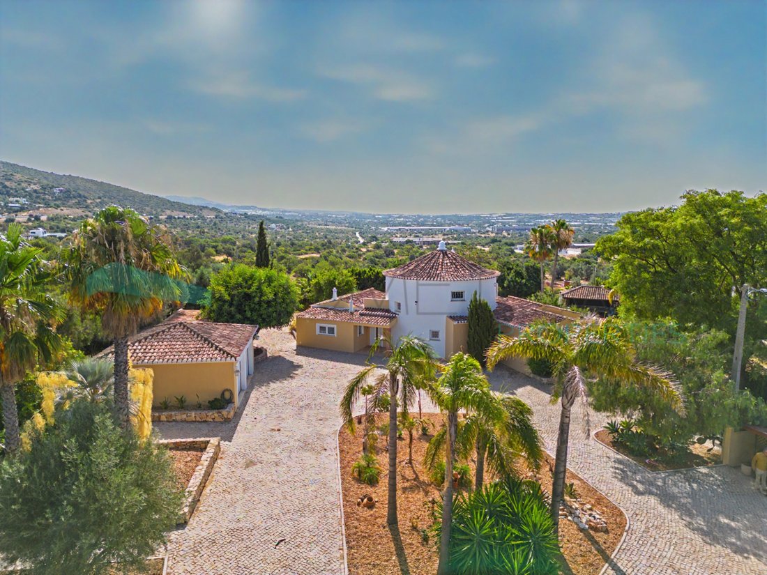 House in Santa Barbara de Nexe, Algarve, Portugal 1 - 18412414