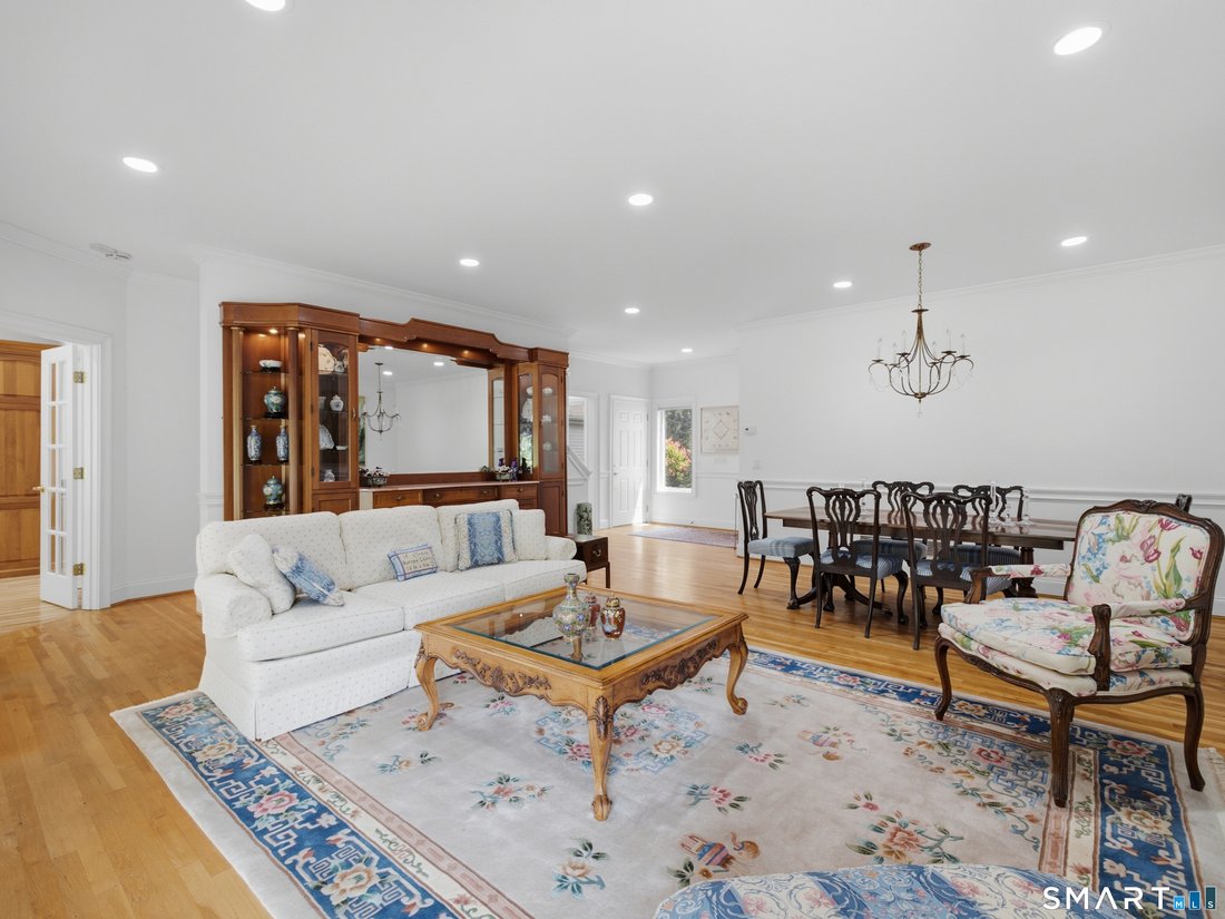 Condo in Avon, Connecticut, United States 5 - 18451259