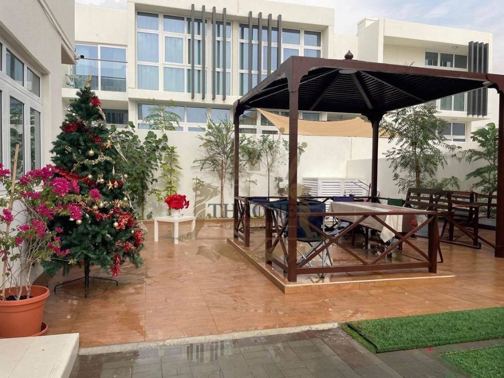 Townhouse in Damac Hills 2, Dubai, United Arab Emirates 2 - 18488442
