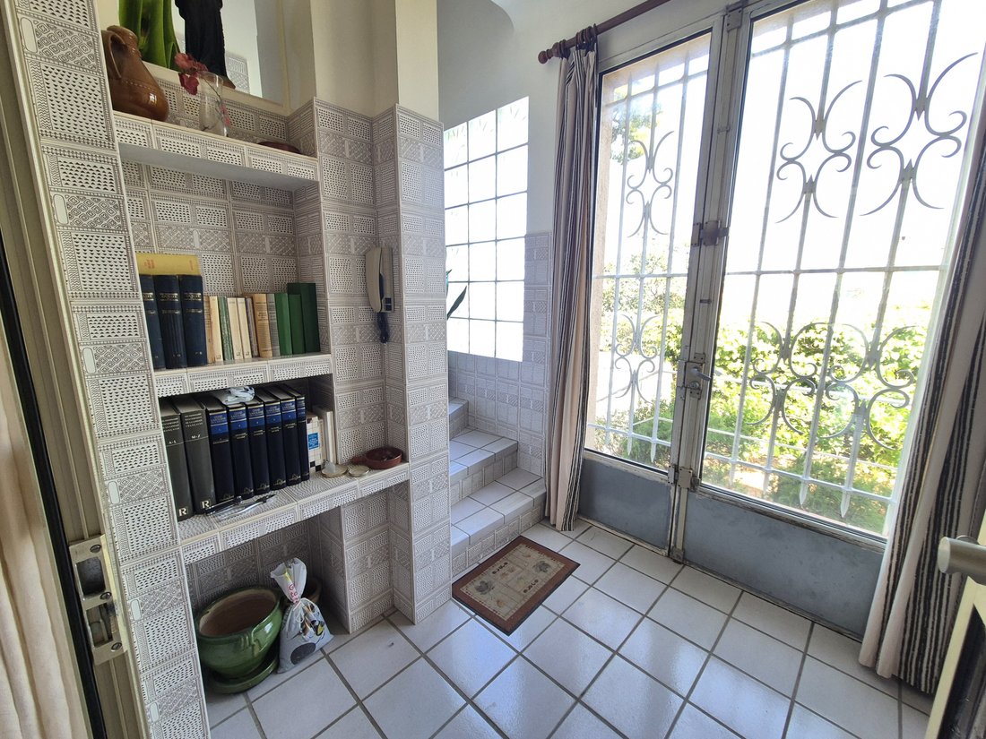 House in Hyeres, Provence-Alpes-Côte d'Azur, France 5 - 18485760