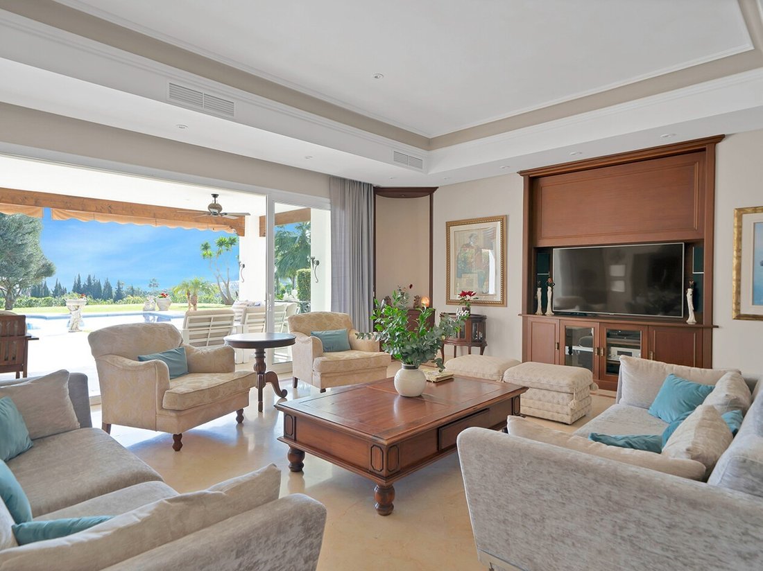 Villa in Nueva Andalucía, Marbella, Spanien 4 - 18485964
