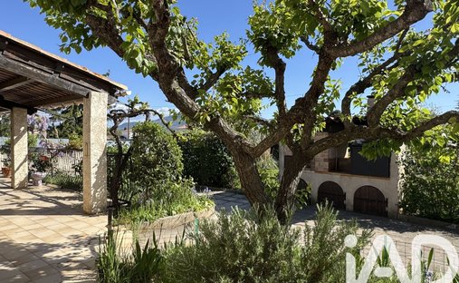 House in Pourrieres, Provence-Alpes-Côte d'Azur, France 1