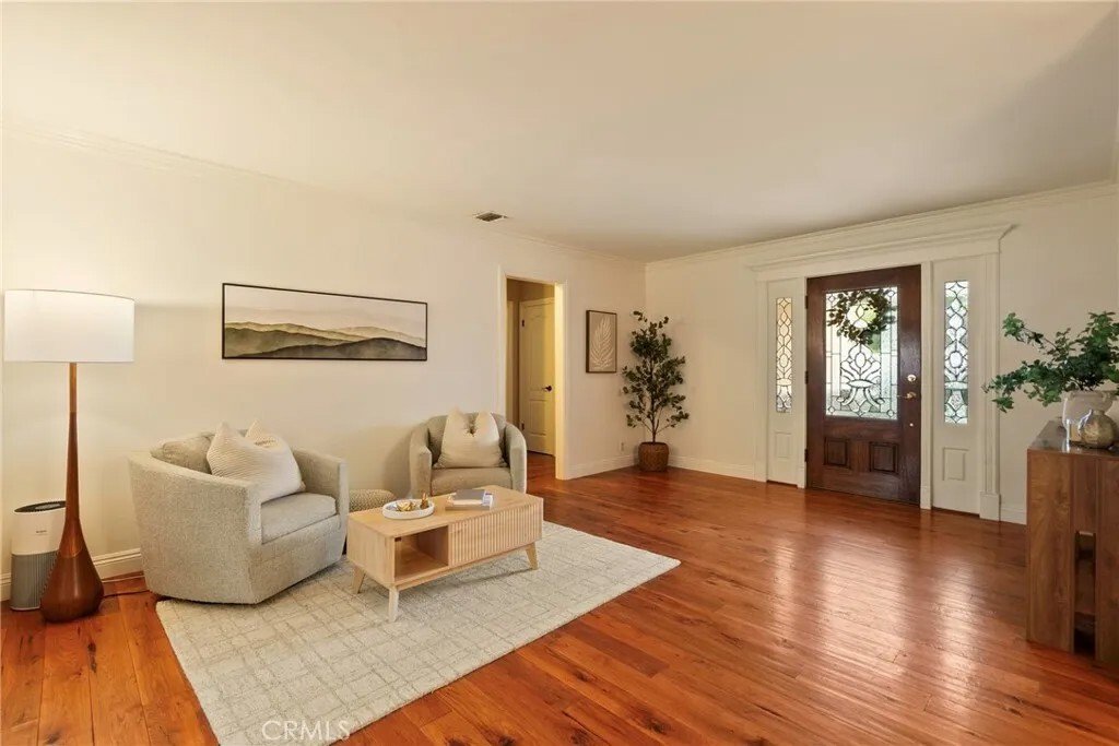 House in Signal Hill, California, United States 3 - 18483151