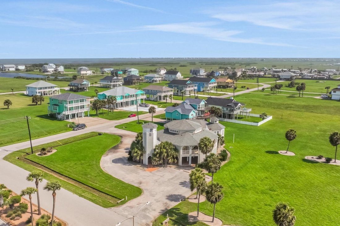House in Galveston, Texas, United States 2 - 18488132